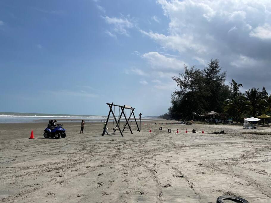 Kuantan Getaway Waterpark And Beach Exterior foto